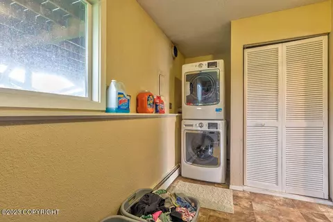 3205 E 18th Cir, Anchorage, AK 99508 photo 27