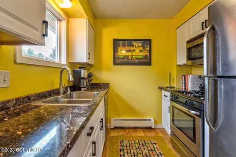 3205 E 18th Cir, Anchorage, AK 99508 photo 11