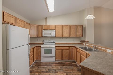 8949 Eagle Place Loop # 26, Eagle River, AK 99577 photo 9