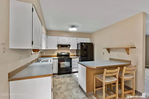9521 Quail Cir, Eagle River, AK 99577 photo 10