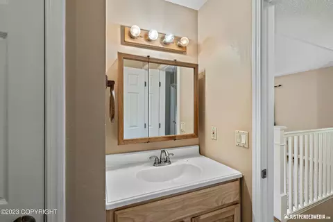 9521 Quail Cir, Eagle River, AK 99577 photo 17