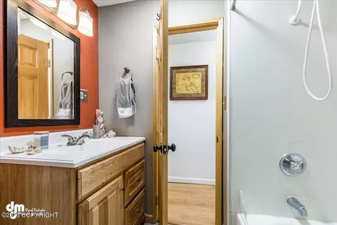 525 E 16th Ave, Anchorage, AK 99501 photo 21