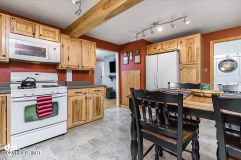 525 E 16th Ave, Anchorage, AK 99501 photo 12