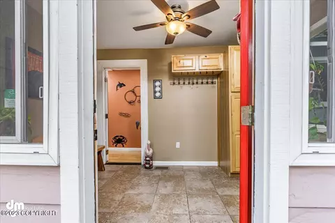 525 E 16th Ave, Anchorage, AK 99501 photo 4