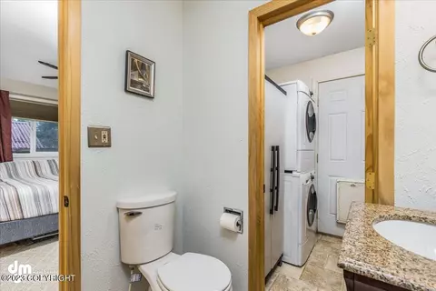 525 E 16th Ave, Anchorage, AK 99501 photo 23