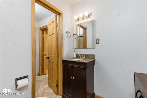 525 E 16th Ave, Anchorage, AK 99501 photo 22