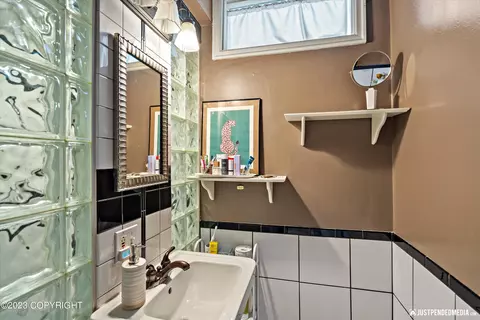 550 E 10th Ave, Anchorage, AK 99501 photo 44