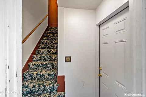 550 E 10th Ave, Anchorage, AK 99501 photo 8