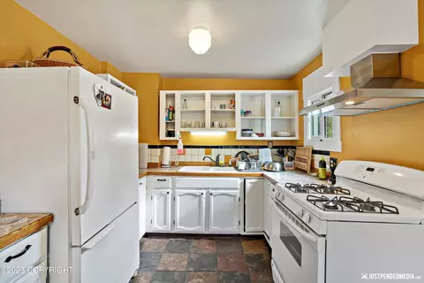 550 E 10th Ave, Anchorage, AK 99501 photo 15