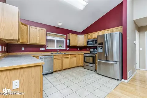 1945 Terrebonne Loop, Anchorage, AK 99502 photo 7
