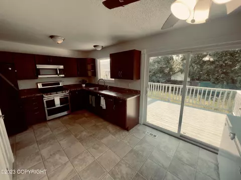 3840 E 72nd Ave, Anchorage, AK 99507 photo 15