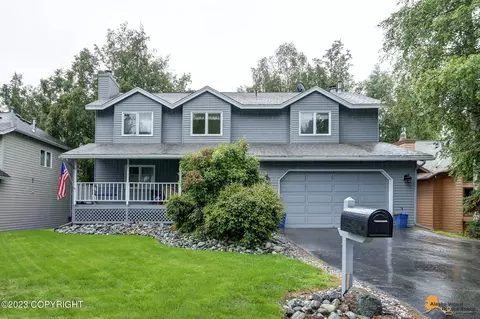 4832 Hunter Dr, Anchorage, AK 99502