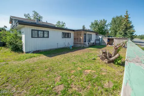 3624 Debarr Rd, Anchorage, AK 99508 photo 5