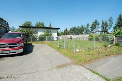 3624 Debarr Rd, Anchorage, AK 99508 photo 3
