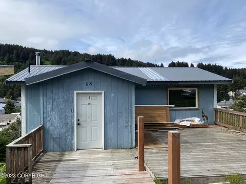 619 Lower Mill Bay Rd, Kodiak, AK 99615