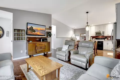 6339 E 8th Ave, Anchorage, AK 99504 photo 4