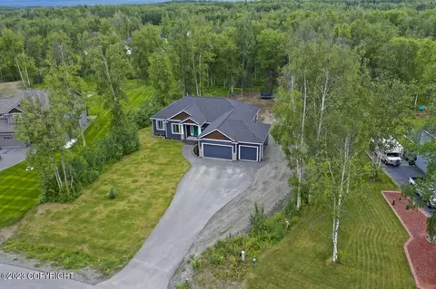 1541 W Amethyst Cir, Wasilla, AK 99654