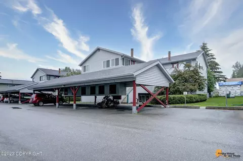 7061 Weimer Rd # 4, Anchorage, AK 99502