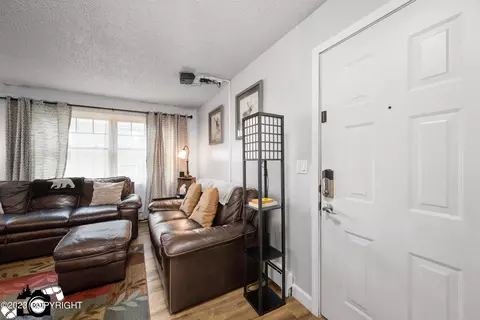6329 E 32nd Ave, Anchorage, AK 99504 photo 7