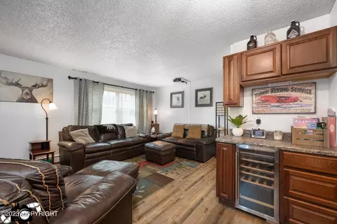 6329 E 32nd Ave, Anchorage, AK 99504 photo 9