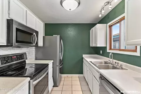 7964 Moose Run Cir, Anchorage, AK 99507 photo 6