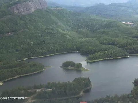 12233 N Walton Island Cir, Sutton, AK 99674