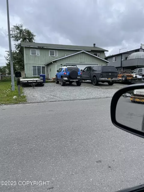 6631 E 10th Ave, Anchorage, AK 99504
