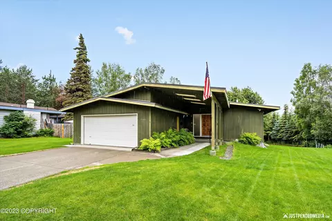 3540 Fordham Dr, Anchorage, AK 99508