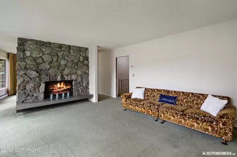 3540 Fordham Dr, Anchorage, AK 99508 photo 5