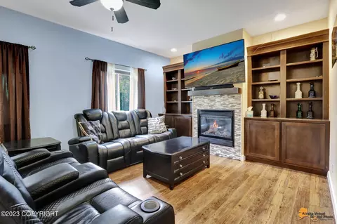 13044 Rosser Dr, Eagle River, AK 99577 photo 10