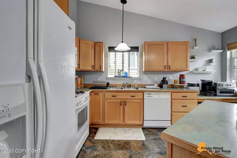 11708 Galloway Loop # 31, Eagle River, AK 99577 photo 17