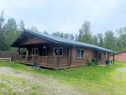 5250 W Greensward Dr, Wasilla, AK 99654