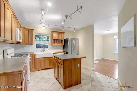 6900 E 16th Ave, Anchorage, AK 99504 photo 15