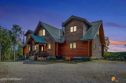 16450 E Shade Tree Dr, Talkeetna, AK 99676