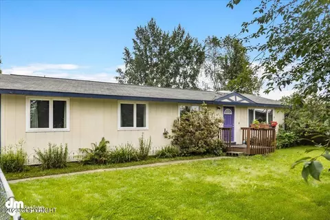1615 Sanya Cir, Anchorage, AK 99508