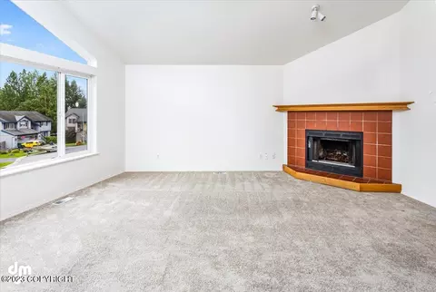 18751 Katelyn Cir, Eagle River, AK 99577 photo 4