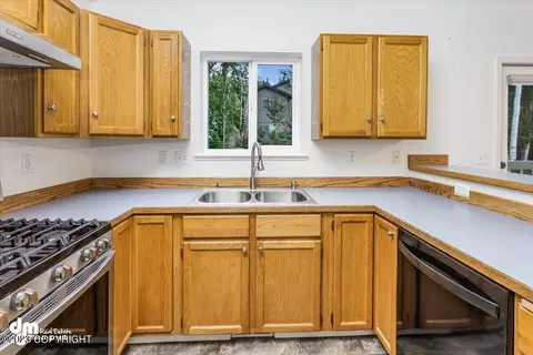 18751 Katelyn Cir, Eagle River, AK 99577 photo 10