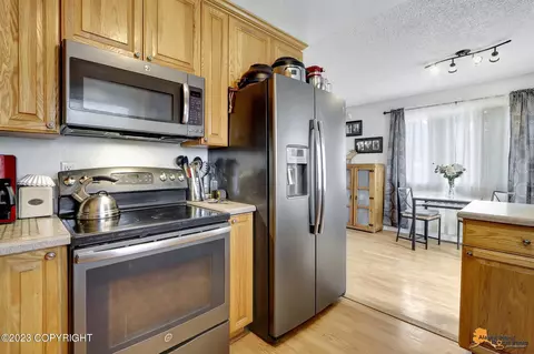 9816 St Lawrence Cir, Eagle River, AK 99577 photo 11