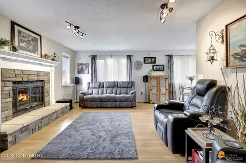 9816 St Lawrence Cir, Eagle River, AK 99577 photo 7