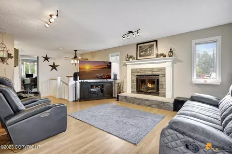 9816 St Lawrence Cir, Eagle River, AK 99577 photo 2