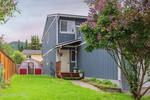3917 Resurrection Dr, Anchorage, AK 99504