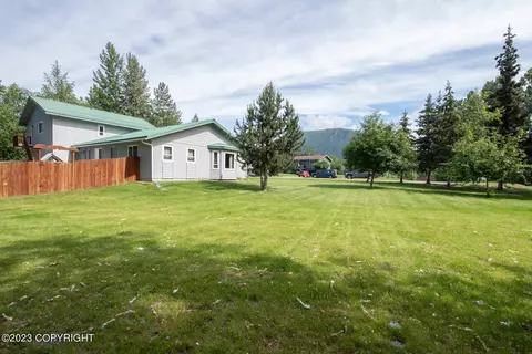 22568 Centurion Dr, Chugiak, AK 99567 photo 4