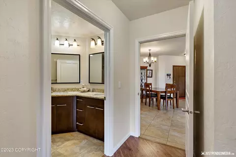 1126 E 16th Ave # 401, Anchorage, AK 99501 photo 22
