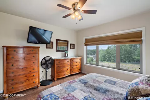 1126 E 16th Ave # 401, Anchorage, AK 99501 photo 21