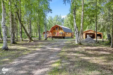 11425 N Deshka Loop, Willow, AK 99688 photo 3