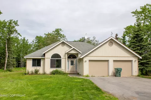 37160 Cetacea Ln, Kenai, AK 99611