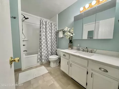 7623 Chaimi Loop, Anchorage, AK 99504 photo 5