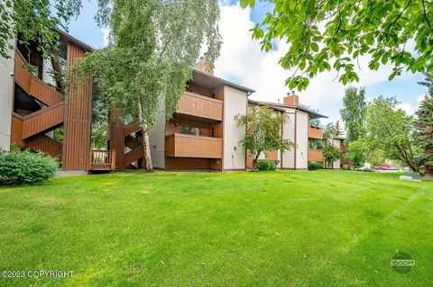 7311 Huntsmen Cir # 22F, Anchorage, AK 99518