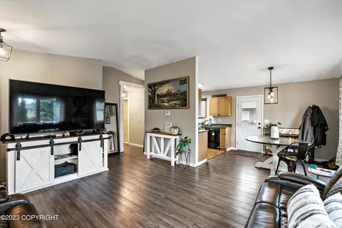 6920 Ryan Ct, Anchorage, AK 99504 photo 7