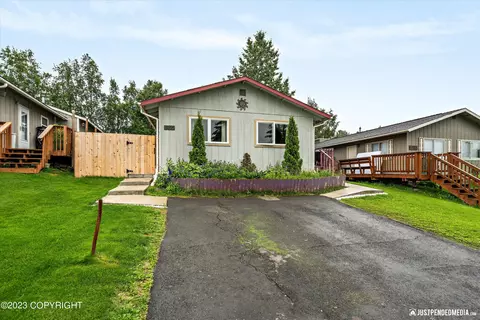 6920 Ryan Ct, Anchorage, AK 99504 photo 4